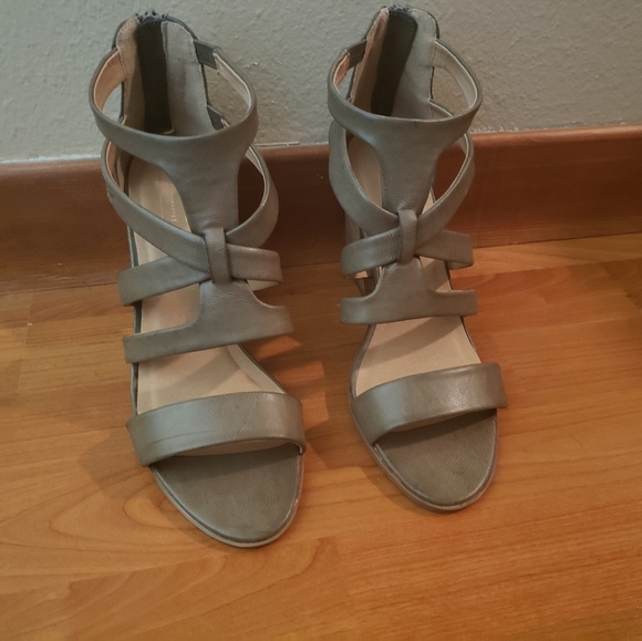 Shoes - Picture 3 of 5